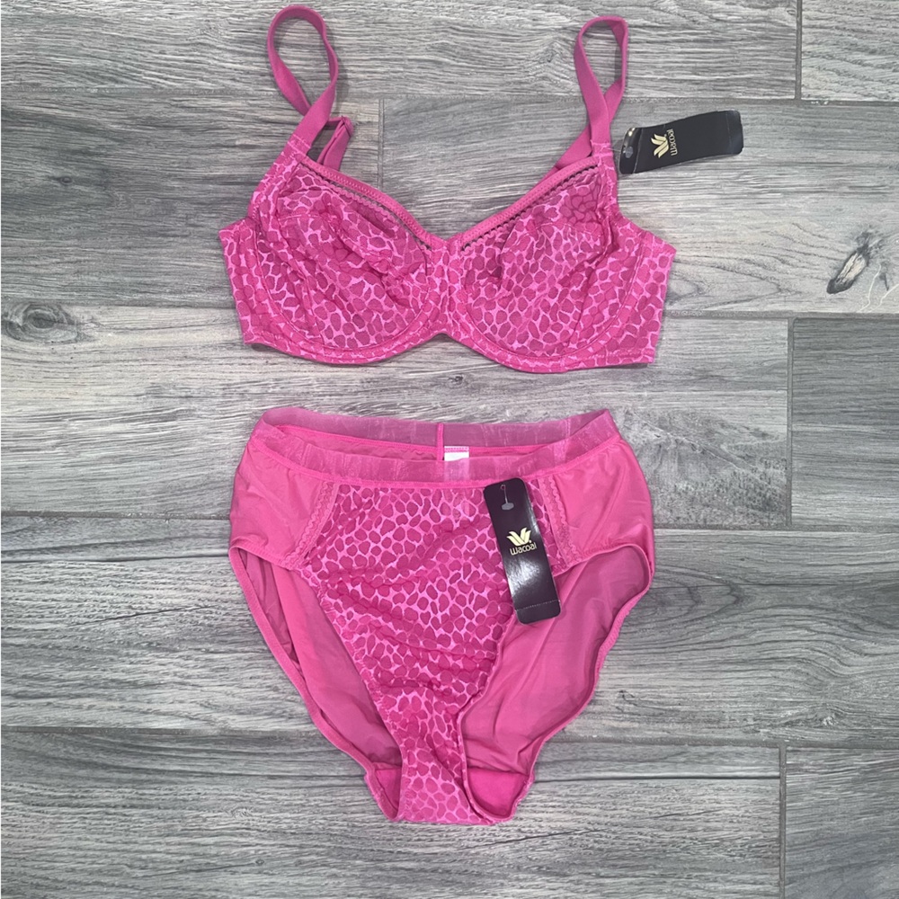 Wacoal Pink Lace Bra and Panty Set